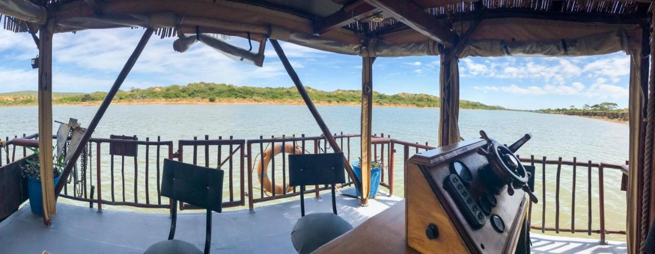 Maggie May House Boat - Colchester - 5Km From Elephant Park Екстериор снимка